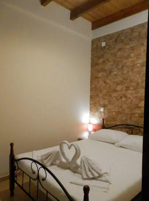 Agora Apartments Ground Floor กิสเซมอส ภายนอก รูปภาพ